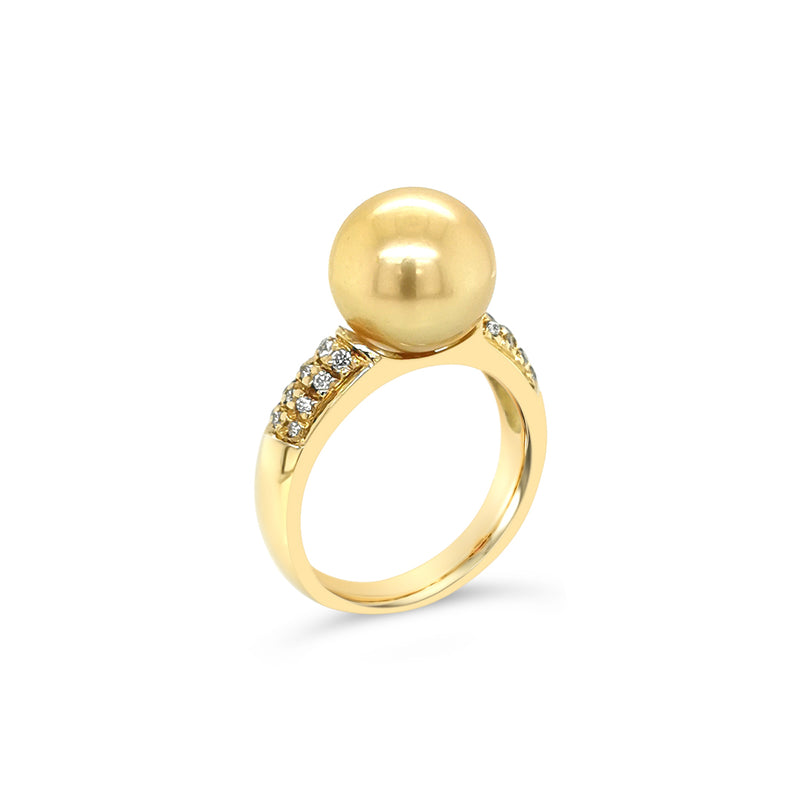 (SOLD) 18ct Yellow Gold Australian South Sea Pearl Ring