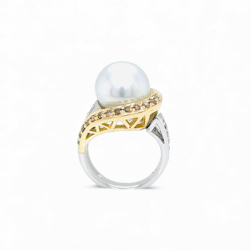 18ct White & Yellow Gold Pearl and Diamond Ring