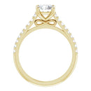 18ct Yellow Gold - Round cut Lab Grown Accented Diamond Ring