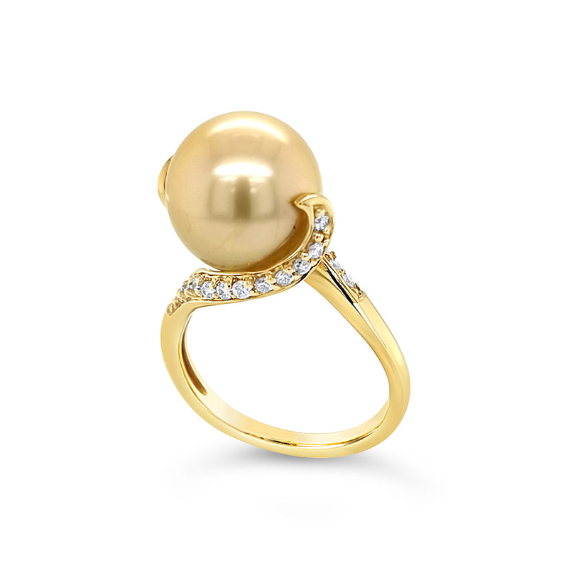 18ct Yellow Gold Australian South Sea Pearl Ring