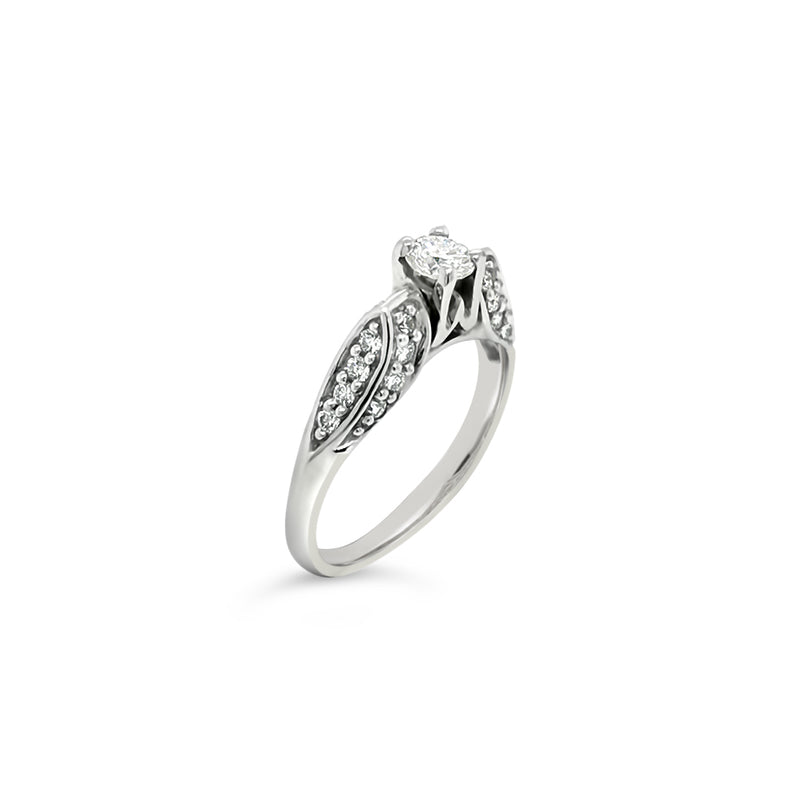 (SOLD)   18ct White Gold Diamond Ring